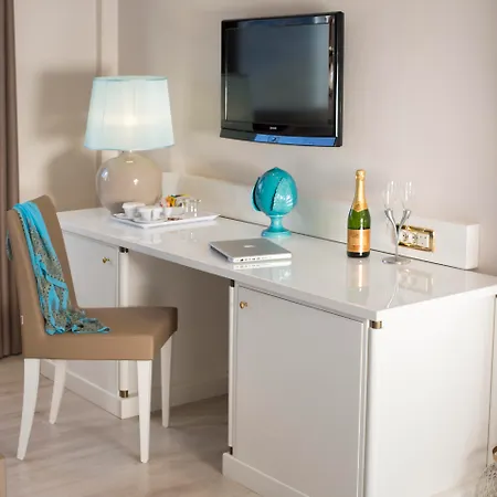 Nastro Azzurro 4* Meta