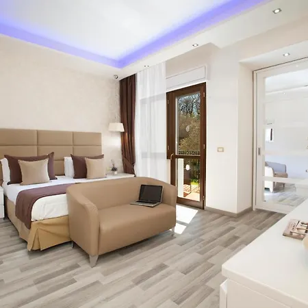 Nastro Azzurro Hotel 4*