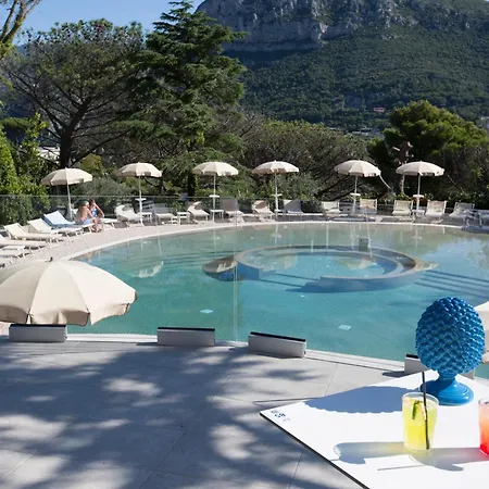 Nastro Azzurro Hotel 4*