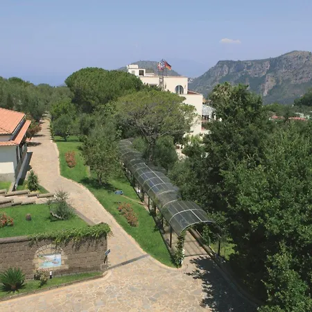 Nastro Azzurro Hotel 4*