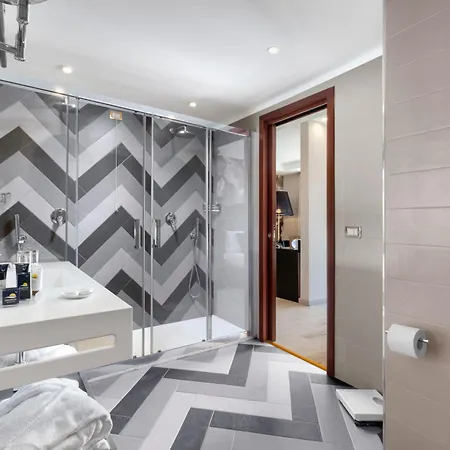 Nastro Azzurro Hotel 4*
